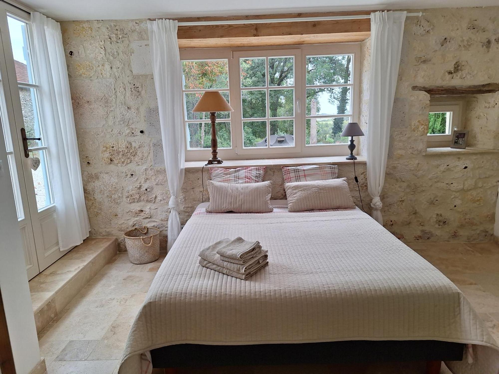 Bed and Breakfast La Nouvelle Vie En Quercy Montaigu-de-Quercy Exterior foto