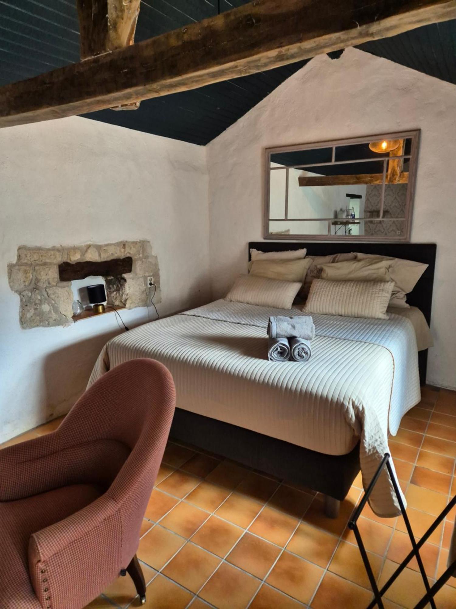 Bed and Breakfast La Nouvelle Vie En Quercy Montaigu-de-Quercy Exterior foto