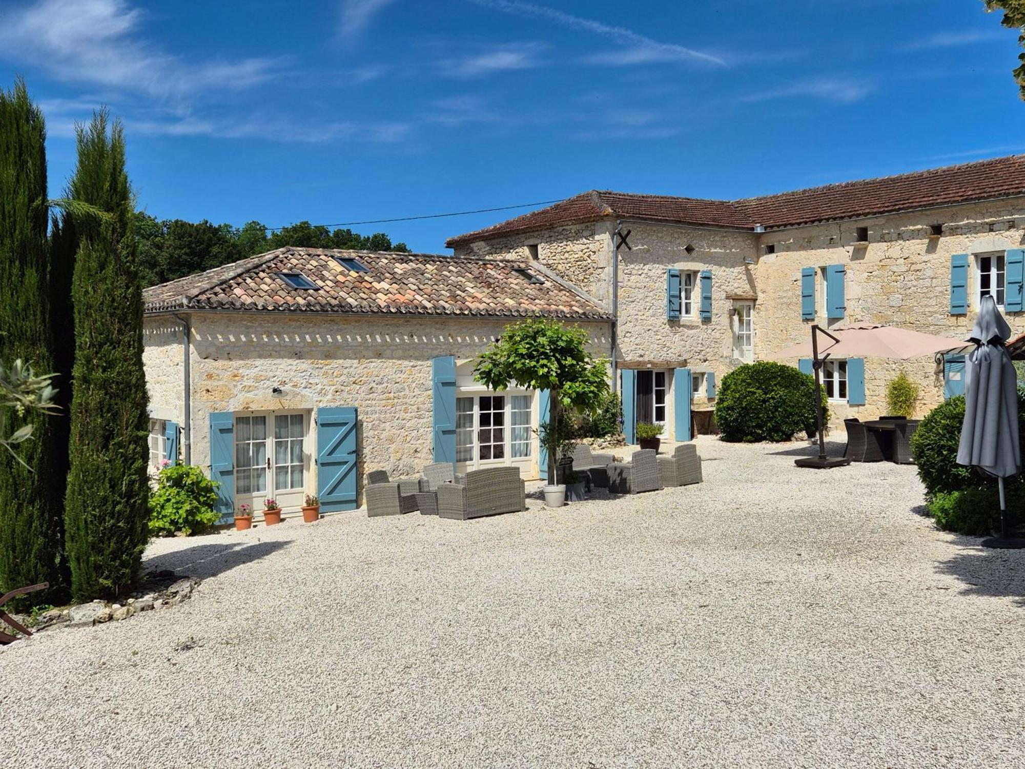 Bed and Breakfast La Nouvelle Vie En Quercy Montaigu-de-Quercy Exterior foto
